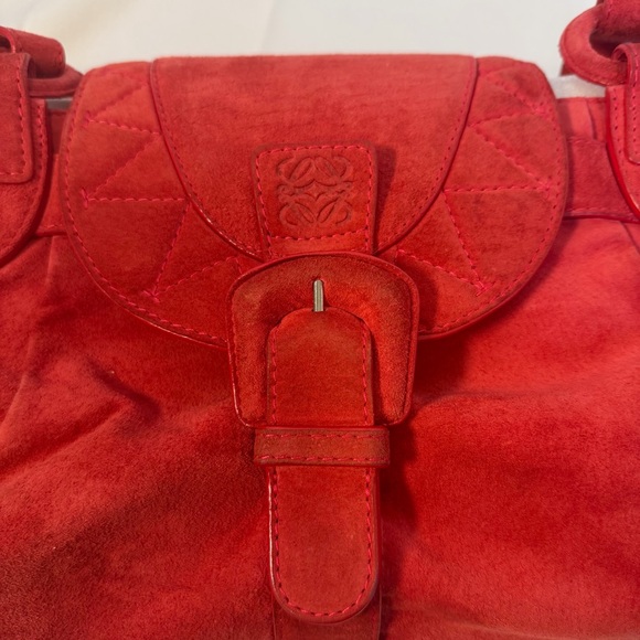 Vintage Loewe Red Suede Bag with Striped Interior - Picture 3 of 11